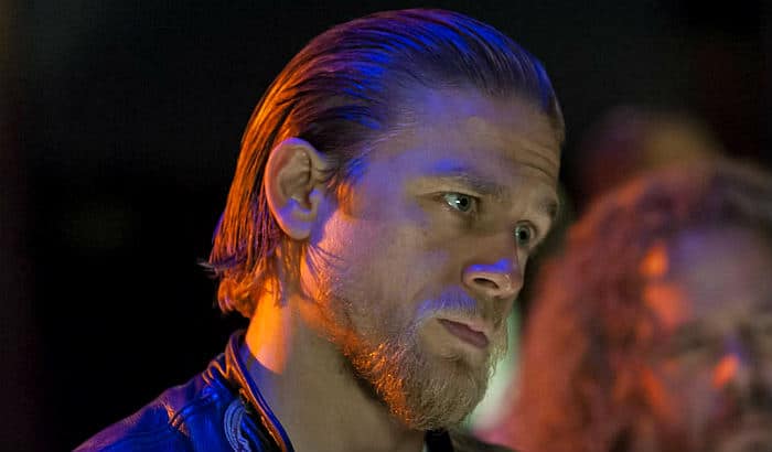 charlie hunnam short ducktail beard