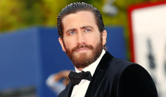 jake gyllenhaal full beard style