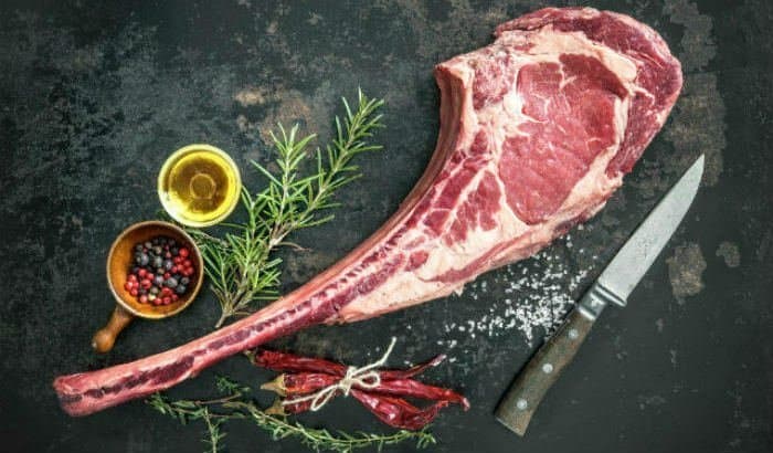 tomahawk steak